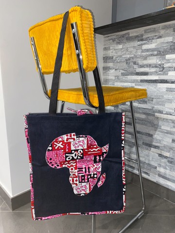 Tote bag