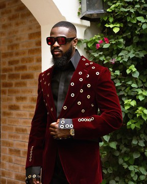 The “Rings &amp; Snap 1864” Suit 4