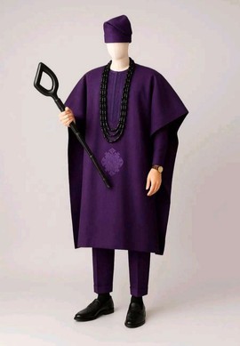 Tenue traditionnelle de luxe pour homme en danshiki.