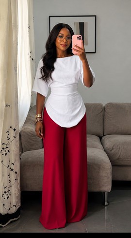Ensemble deux pièces en maille blanc et rouge pour femme – Haut asymétrique et pantalon à jambes larges