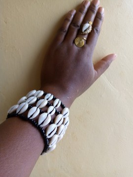 3 in 1 bracelet / cowrie shell  bracelets/ gift bracelets
