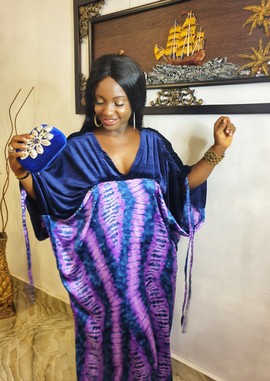 Robe longue Adire en soie embellie pour femme africaine AVEC Turban | Mariages/Occasions spéciales
