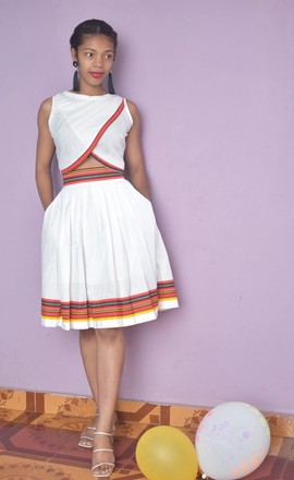 Robe fête/Travail/soirée/ fiançailles/ Mariage/Robe en Soubahya Madagascar