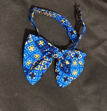 Adjustable blue wax bow tie