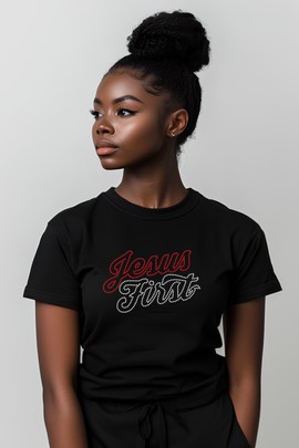 T-shirt « Jesus first"