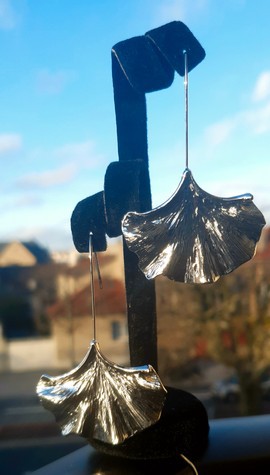 Silver colored "leaves" earrings