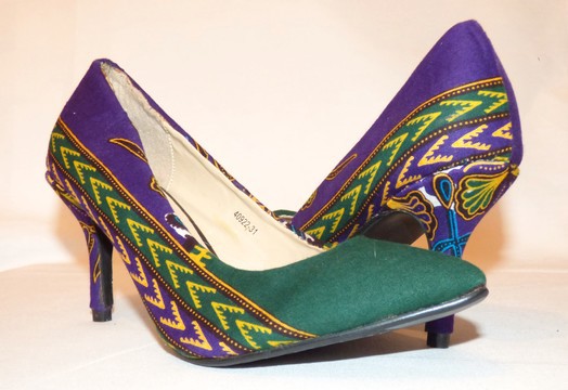 pump with 9 cm heel