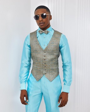 A classic waistcoat with a layered back cut.