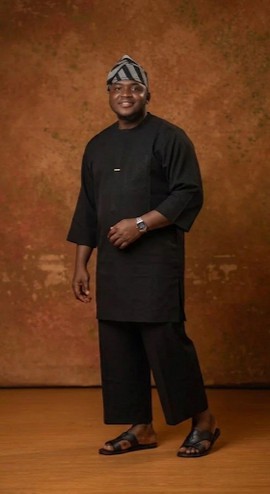Ensemble kaftan sénateur noir pour homme – tenue traditionnelle africaine 2 pièces