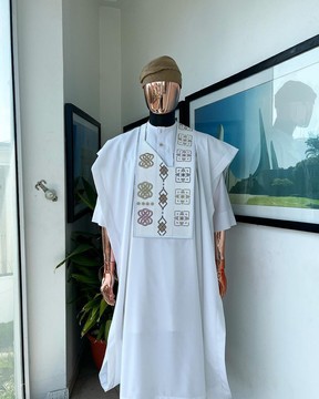 A white, connected square &amp; renaissance maze embroidery details agbada
