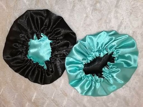 Reversible silk nightcap
