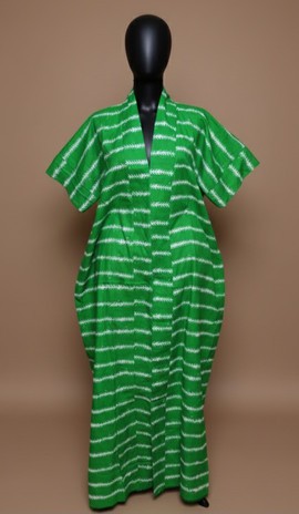 Caftan à motifs vert frais