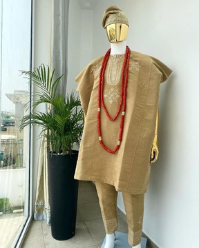 A champagne gold aso oke dashiki