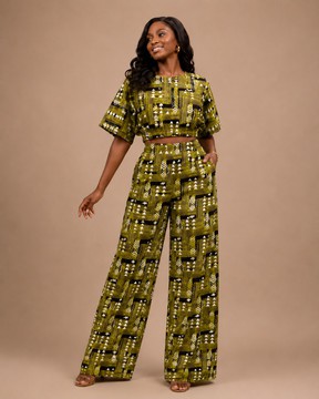 2-piece set: pants and elasticated crop top