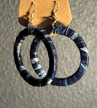 YEMOJA NDOP / TOGUH BLUE necklace in WAX fabric-loincloth beads