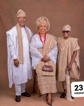 Elegant Family Yoruba Traditional Attire Set – Luxury Aso Oke &amp; Agbada Collection