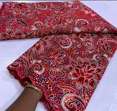 Tissu en dentelle, 5 yards