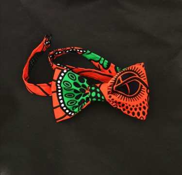 Adjustable bow tie
