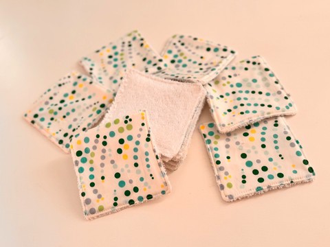 COSY24-01 : Set de Carrés démaquillants lavables vendu par 14 carrés : motif doux points bleutés