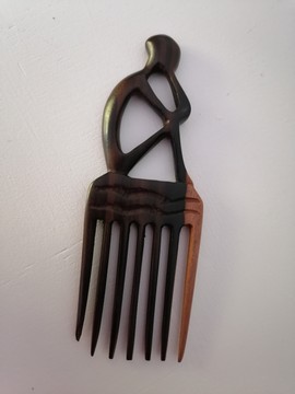 Afro comb