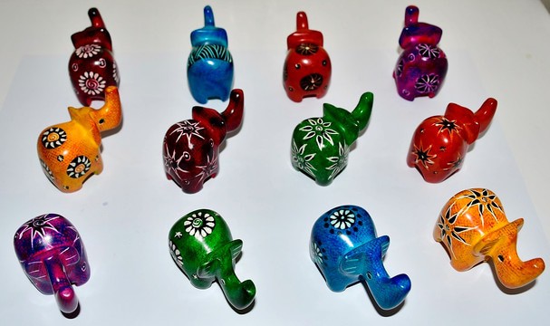 Wholesale 2-Inch Soapstone Elephant Figurines (MOQ 50pcs)