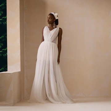 The “Thelma” V-Neck Corset sheath tulle ball dress