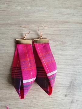 La Sainte-Rosienne earrings