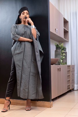 asymmetrical boubou and his pants with a strip of loincloth woven on the sides