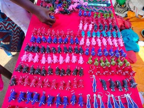 6 beaded Keychain, elephant Keychain, assorted animals keyholder, bag charms