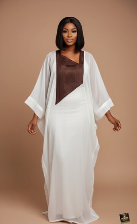 Boubou en organza blanc brodé avec robe intérieure