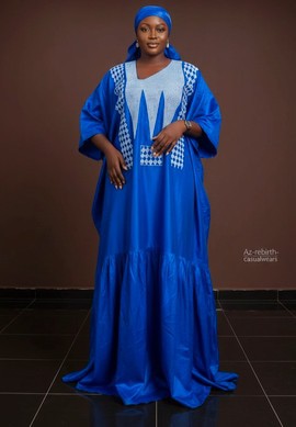 Boubou bleu brodé