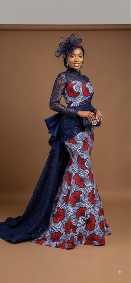 Robe longue en dentelle florale bleu marine et rouge royal