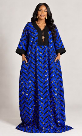Kaftan de luxe en Ankara bleu royal – Audacieux, sublime et résolument élégant ! ✨💙