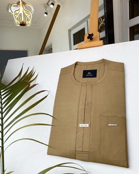Un caftan sur mesure pour homme Champagne Gold