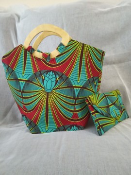 African women Ankara handbag