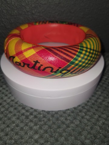 bracelet ouvrable en raphia naturel