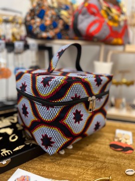 Vanity wax / “the cube” toiletry bag