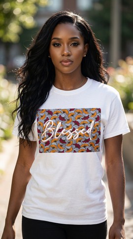 T-shirt - Blessed (Chinelo)