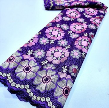 Tissu en dentelle, 5 yards