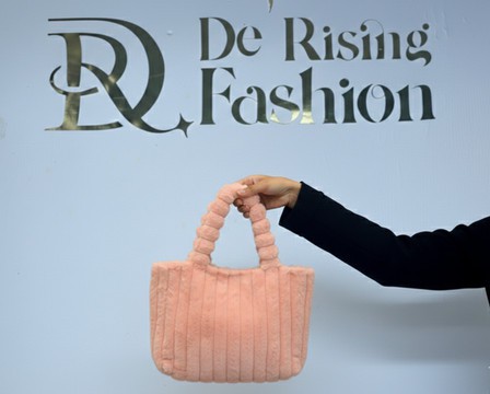 Sac cabas chic en polaire rose poudré