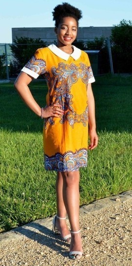 Belle robe  fleurie en  tissu imprimé africain  en lin