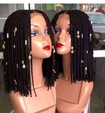 Perruque tressée Kuma avec accessoires
