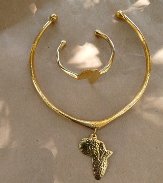 Gold hammered necklace with matching bracelet/ african  hammered jewelries