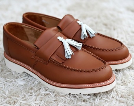 Handmade Two Tone Leather Oxford Shoes: Men's Wingtip Brogues