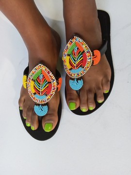 Sandales maasaï femmes africaines / 2021 / newstock / cuir / sandales plates