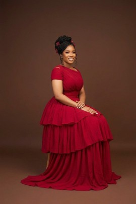 Robe longue en mousseline à volants rouges