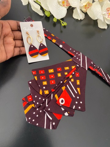 Crawax and earrings set