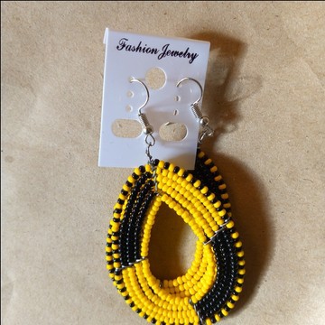 Boucles d'oreilles africaines / boucles d'oreilles maasaï / bijoux femmes / boucles d'oreilles faites à la main