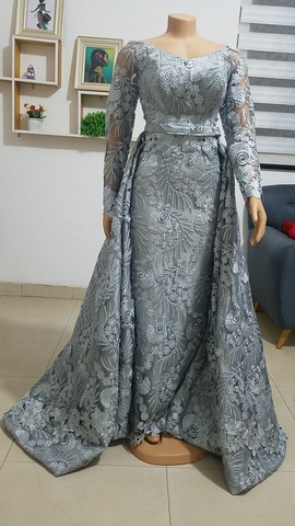 Women's lace mermaid wedding dress