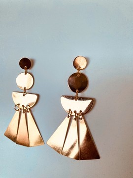Very beautiful pairs of multiform geometric earrings